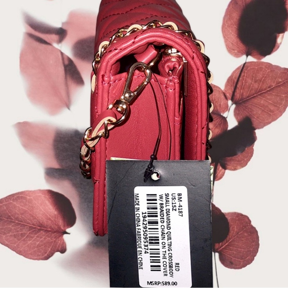 ❤️❤️❤️NWT Bagley Mishka Red Quilted Chain Shoulder Bag. ❤️❤️❤️ - Picture 4 of 10